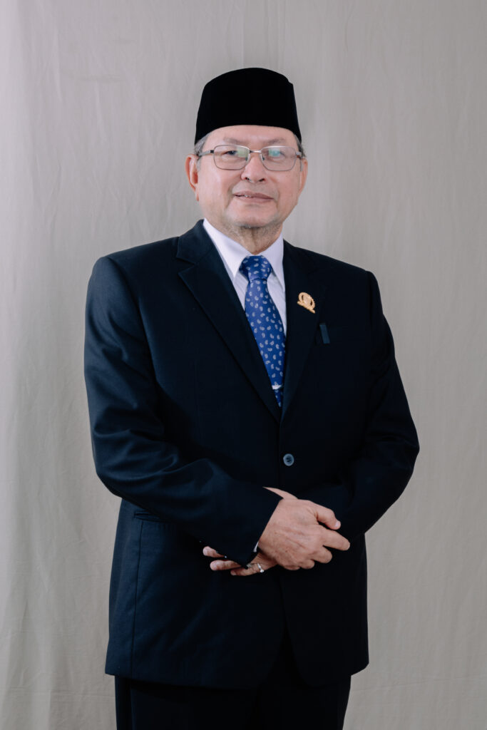 dr. T. AFRIZAL DACHLAN,M.M