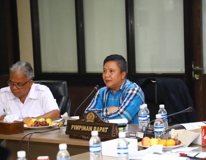 Komisi III DPRD Kepri Bahas Evaluasi Harga Patokan Pasir Kuarsa